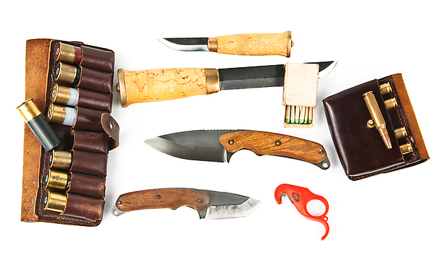 포토 JPG 해외이미지 전통 무기 손잡이 사람없음 목재 갈색 금속 장비 수확 골동품 벨트 껍질 흰색 공구 그룹 칼날 칼 가죽 군용 싸움 사냥 날카로움 총알 단검 게이지 고립 그런지 놋쇠 엽총 옛날 중고 철강 해외202004 해외포토 나무 잡화 컬러 농업 재료 모션 재질 군대 총 도구 검 파일형식 이미지허브