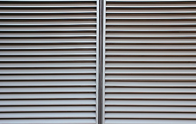 포토 JPG 해외이미지 접시 디자인 산업 벽 백그라운드 컨셉 패턴 일러스트 창문 추상 바닥 사람없음 야외 빛 문 상점 금속 어둠 공백 방 수확 흰색 도시 보호 은색 철 질감 복고 보안 대문 롤 롤러 셔터 그런지 옛날 차고 철강 스타일 해외202004 해외포토 식기 컬러 무늬 농업 재질 안전 파일형식 이미지허브