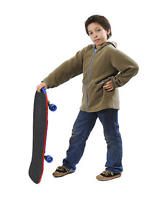 포토 JPG 해외이미지 전신 응시 어린이 스포츠 백그라운드 거리 한명 서기 사람 소년 운동복 청춘 유행 스케이트 스케이팅 표현 도시 스케이트보드 승차 시원함 속도 흰배경 스케이터 그런지 심각 해외202004 해외포토 1 시선 옷 남자 스포츠용품 컨셉 모션 겨울스포츠 운동선수 흰색 보드_스포츠 파일형식 이미지허브