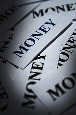 포토 JPG 해외이미지 종이 조각 돈 텍스트 부분 미래 사람없음 금융 단어 사무실 우주 달러 쪽지 공책 정보 막대기 메시지 신문 뉴스 재산 상품 인쇄 낟알 편지 보고서 테이프 페이지 공지사항 보험 빚 분 서류판 위기 조언 표제 많음 더스트파티클 해외202004 해외포토 문자 컨셉 비즈니스 문구용품 간행물 경제 사무용품 파일형식 이미지허브