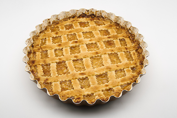 포토 JPG 해외이미지 전통 음식 디저트 주택 건강 요리 사람없음 노란색 케이크 주방 식사 침묵 빵집 껍질 흰색 시골 신선 원형 황금 달콤 사과 굽기 먹기 크림 고립 살구 타르트 페스츄리 핸드메이드 해외202004 해외포토 도형 빵 컬러 과일 모션 건물 상점 소리 맛 구이 파이_빵 파일형식 이미지허브