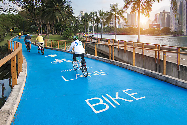 포토 JPG 해외이미지 라이프스타일 디자인 공원 여자 도로 길 여행 포즈 백그라운드 모션 자연 추상 거리 건강 사람 사람없음 야외 초록색 여름 자전거 흰색 도시 바퀴 승차 소프트포커스 아스팔트 심볼 사인 질감 방콕 순환 바이킹 해외202004 해외포토 계절 공공시설 컬러 무늬 교통시설 태국 촬영기법 생활 바이크 생태계 파일형식 이미지허브