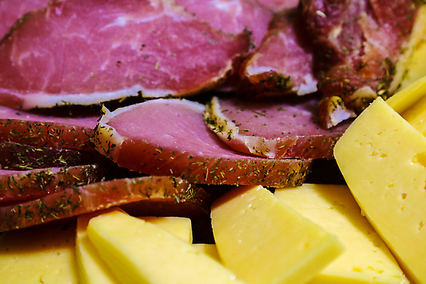 포토 JPG 해외이미지 식물 전통 접시 길 음식 조각 백그라운드 포크 탁자 치즈 파슬리 건강 마늘 육류 사람없음 빨간색 초록색 노란색 주방 식당 식사 저녁식사 샐러드 추위 흰색 소시지 칼 아침식사 자르기 배열 먹기 햄 롤 베이컨 여관 고립 구성 뷔페 정육점 해외202004 해외포토 식기 컬러 가구 채소 식재료 모션 숙소 유제품 돼지고기 상점 가공식품 파일형식 이미지허브