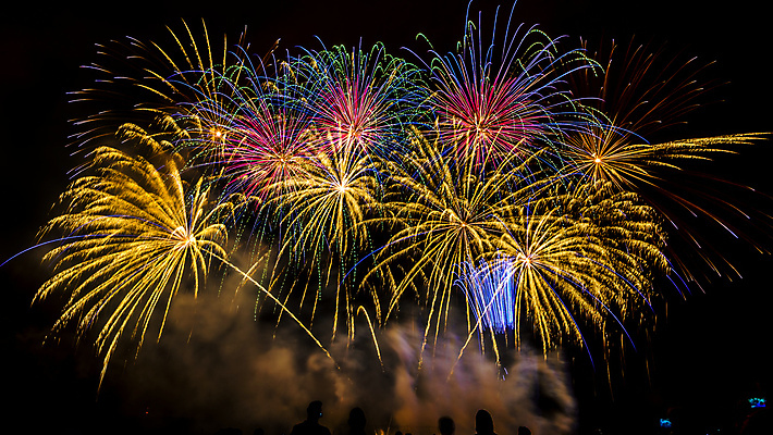 포토 JPG 해외이미지 행복 백그라운드 하늘 불 추상 휴가 새로움 기념 이벤트 사람없음 빨간색 빛 컬러풀 파티 검은색 축제 어둠 자유 로켓 축하 4 야간 큼 폭발 연도 마법 7월 광 독립 해외202004 해외포토 자연요소 감정 컬러 컨셉 무늬 숫자 날짜 크기 파일형식 이미지허브