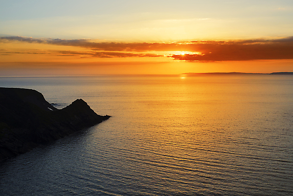 포토 JPG 해외이미지 구름 계절 모래 파도 바다 여행 오렌지 자연 하늘 휴가 풍경 사람없음 빨간색 물 여름 파란색 강 컬러풀 햇빛 태양 반사 노란색 평화 일출 일몰 새벽 바위 서핑 황금 소프트포커스 아일랜드 잔물결 파라다이스 수평선 해외202004 해외포토 자연요소 유럽 물결 컬러 컨셉 과일 촬영기법 노을 돌_바위 수상스포츠 생태계 파일형식 이미지허브