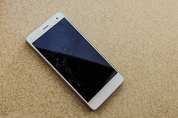 포토 JPG 해외이미지 백그라운드 모바일 세포 사람없음 스마트폰 핸드폰 디지털 스크린 검은색 손상 장비 터치 흰색 균열 수리 사건 전화기 스마트 오브젝트 서비스 전자 고립 깨짐 옛날 해외202004 해외포토 컬러 컨셉 모션 전자제품 스마트기기 파일형식 이미지허브