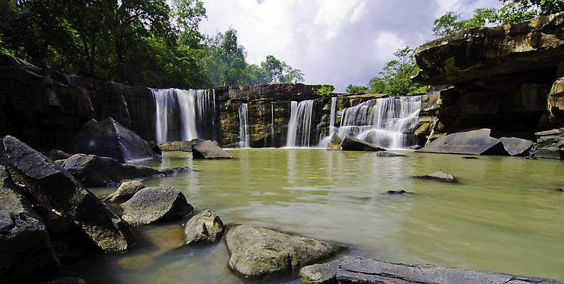 포토 JPG 해외이미지 식물 공원 백그라운드 잎 태국 자연 하늘 파노라마 풍경 사람없음 야외 초록색 물 여름 환경 놀람 폭포 캠핑 젖음 가을 바위 나뭇가지 개울 떨어짐 숲 열대우림 기적 즐거움 부드러움 천국 전국 파라다이스 힘찬 스플래쉬 해외202004 해외포토 자연요소 나무 계절 공공시설 감정 아시아 컬러 컨셉 레저 촬영기법 표정 강 감각 생태계 파일형식 이미지허브