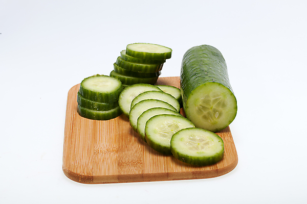 포토 JPG 해외이미지 음식 조각 다이어트 채소 과일 재료 자연 오이 건강 씨앗 사람없음 초록색 빛 주방 식사 샐러드 껍질 흰색 신선 고명 투명 자르기 먹기 피부 유기농 질감 날것 피클 슬라이스 섬유 층 점심식사 숙성 채식주의자 비건 해외202004 해외포토 식물 웰빙 컬러 모션 신체부위 직물 생태계 채식 절임 파일형식 이미지허브