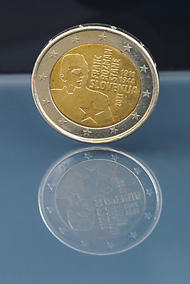 포토 JPG 해외이미지 기념일 유럽 백그라운드 컨셉 돈 2 비즈니스 기념 사람없음 금융 금속 동전 유로 재산 황금 오브젝트 투자 고립 슬로베니아 유럽연합 특별함 해외202004 해외포토 나라 재질 이벤트 경제 파일형식 이미지허브