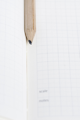 포토 JPG 해외이미지 1 디자인 교육 종이 백그라운드 비즈니스 학교 그래프 설계 사람없음 사무실 연필 다이어리 쪽지 공책 공백 정보 흰색 기록 메시지 계획 스케치 편지지 싱글 문서 정사각형 페이지 패드 조언 목차 해외202004 해외포토 도형 컬러 컨셉 문구용품 학용품 미술 필기구 사무용품 편지 파일형식 이미지허브