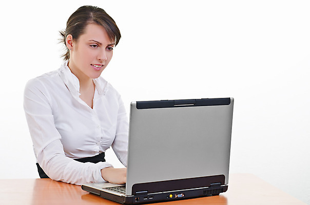 포토 JPG 해외이미지 백인 직업 1 손 여자 행복 셔츠 인터넷 비즈니스 통신 성공 모바일 노동자 직장 한명 사람 앉기 노트북 컴퓨터 사무실 공책 흰색 타이핑 신선 업무 비즈니스우먼 자신감 중개인 책상 서비스 경영자 비서 내추럴 정의 고립 해외202004 해외포토 서양인 감정 컬러 가구 컨셉 상의 회사 모션 문구용품 신체부위 전자제품 작업 직장인 리더 파일형식 이미지허브