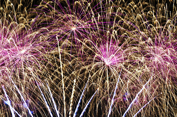 포토 JPG 해외이미지 별 분홍색 백그라운드 불 휴가 불꽃 조명 폭죽 사람없음 파란색 관광지 노란색 파티 크래커 경쟁 공연 로켓 축하 황금 야간 발사 폭발 폭탄 전시회 보여주기 독립 웅장함 유흥 해외202004 해외포토 자연요소 컬러 여행 컨셉 모션 이벤트 쿠키 전시 폭발물 파일형식 이미지허브