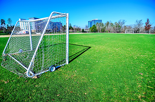 포토 JPG 해외이미지 나무 구름 계절 공원 스포츠 백그라운드 컨셉 밭 학교 놀이 하늘 프레임 건강 풍경 잔디 사람없음 야외 초록색 여름 울타리 운동 우주 마을 정원 축구 경기장 공백 가을 시골 도시 오픈 큼 장면 지역 타운 일반 골 땅바닥 테마 해외202004 해외포토 자연요소 식물 공공시설 교육 컬러 농업 스포츠시설 바닥 담장 구기 크기 파일형식 이미지허브