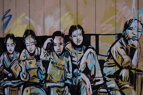 포토 JPG 해외이미지 학생 어린이 교실 학교 사람없음 도시 그래피티 그림 외양간 해외202004 해외포토 교육 사람 낙서 파일형식 이미지허브