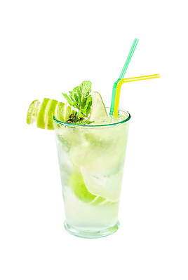 포토 JPG 해외이미지 실내 빨대 사람없음 얼음 칵테일 레몬 민트 흰배경 칵테일잔 라임 모히토 해외202004 해외포토 자연요소 백그라운드 술잔 과일 주류 내부 흰색 허브 파일형식 이미지허브