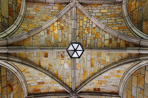 포토 JPG 해외이미지 모양 건축물 십자가 건축양식 지붕 주택 사람없음 건물 도시풍경 교회 골동품 발코니 등불 램프 역사 그림 대학교 복고 모자이크 천연기념물 강렬 식민지 옛날 스타일 해외202004 해외포토 건축 학교 종교건축 조명 풍경 도시 파일형식 이미지허브