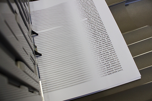 포토 JPG 해외이미지 산업 종이 사람없음 컴퓨터그래픽 사무실 자료 기계 장비 인쇄 문서 파일 출판 해외202004 해외포토 비즈니스 그래픽 파일형식 이미지허브