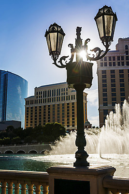 포토 JPG 해외이미지 실루엣 조각 여행 건축양식 호텔 휴가 전등 사람없음 건물 물 컬러풀 반사 여행객 탑 식당 미국 새벽 활발 궁전 게임 도시 도박 야간 저녁 카지노 분수 흥분 휴양지 네온 쇼 공상 마법 빛망울 라스베가스 해외202004 해외포토 자연요소 건축물 건축 감정 컬러 컨셉 고건축 북아메리카 놀이 숙소 조명 촬영기법 사람 빛 상점 장소 파일형식 이미지허브