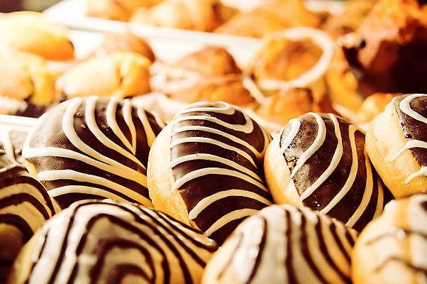 포토 JPG 해외이미지 꽃 종이 커피 음식 분홍색 백그라운드 유리 탁자 디저트 요리 사람없음 장식 컵 빛 컬러풀 갈색 케이크 초콜릿 얼음 검은색 어둠 빵집 우유 튀김 흰색 직물 신선 원형 그룹 도넛 달콤 아침식사 폐기물 가루 굽기 먹기 크림 고립 번 페스츄리 해외202004 해외포토 자연요소 도형 식물 식기 음료 빵 컬러 가구 모션 재질 유제품 상점 식사 맛 쓰레기 구이 파일형식 이미지허브