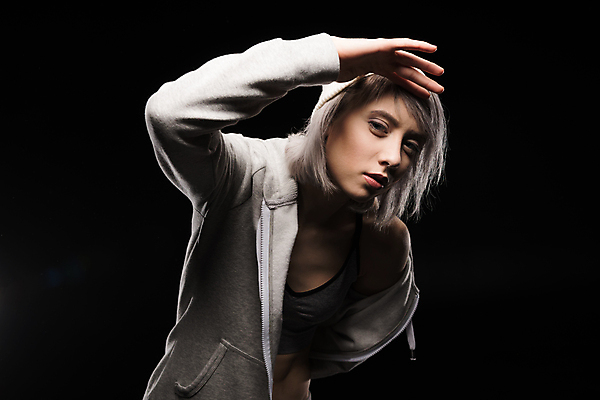 포토 JPG 해외이미지 백인 라이프스타일 유럽 스포츠 이동 한명 사람 손짓 성인 운동복 운동 댄서 춤 유연 혼자 해외202004 해외포토 서양인 직업 1 옷 나라 컨셉 모션 문화예술 건강 생활 파일형식 이미지허브