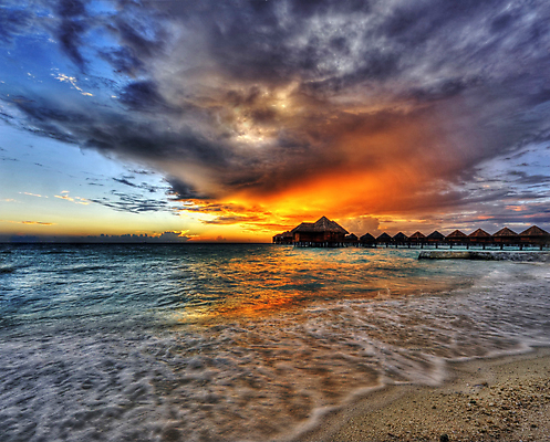 포토 JPG 해외이미지 나무 구름 남자 모래 파도 바다 여행 하늘색 오렌지 하늘 주택 손바닥 풍경 사람없음 빨간색 물 파란색 노란색 일출 보라색 황혼 일몰 새벽 보트 제비꽃 휴양지 방갈로 흐림 몰디브 오로라 강렬 이국적 파라다이스 수평선 해외202004 해외포토 자연요소 식물 손 꽃 아시아 컬러 배_교통 과일 자연현상 숙소 날씨 사람 건물 노을 장소 파일형식 이미지허브