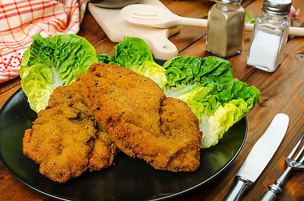 포토 JPG 해외이미지 접시 음식 조각 포크 감자 파슬리 육류 돼지고기 스테이크 요리 사람없음 농장 식사 저녁식사 치킨 샐러드 튀김 흰색 신선 비엔나 오스트리아 닫기 상추 굽기 레몬 냅킨 후추 바이오 빵가루 송아지고기 정물화 해외202004 해외포토 식기 유럽 컬러 농업 채소 과일 식재료 모션 서양음식 구이 향신료 그림 닭고기요리 파일형식 이미지허브