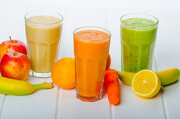 포토 JPG 해외이미지 오렌지 잔 바나나 실내 사람없음 당근 사과 과일주스 야채주스 레몬 흰배경 건강식 당근주스 디톡스 해외202004 해외포토 식기 음식 백그라운드 과일 뿌리채소 건강 내부 주스 흰색 파일형식 이미지허브