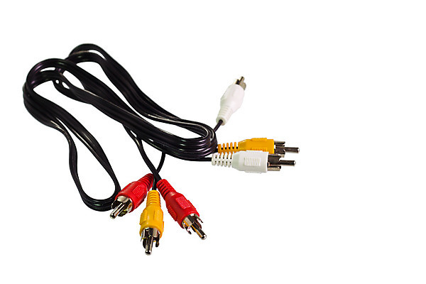 포토 JPG 해외이미지 선 이동 사람없음 빨간색 노란색 디지털 텔레비전 소리 장비 흰색 플러그 연결 철사 잭 스테레오 목소리 해외202004 해외포토 컬러 컨셉 전자제품 파일형식 이미지허브