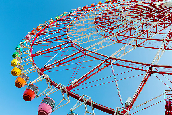 포토 JPG 해외이미지 주간 하늘 사람없음 야외 놀이공원 대관람차 해외202004 해외포토 자연요소 테마파크 놀이기구 파일형식 이미지허브