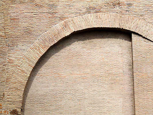 포토 JPG 해외이미지 벽 오렌지 건축양식 벽돌 거리 주택 사람없음 건물 어둠 이탈리아 수확 도시 로마 폐허 아치 복고 타운 썩음 옛날 파멸 해외202004 해외포토 건축물 건축 유럽 컨셉 농업 과일 파일형식 소멸 이미지허브