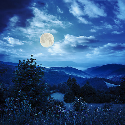 포토 JPG 해외이미지 하늘 산 풍경 사람없음 야외 파란색 보름달 달 야간 해외202004 해외포토 자연요소 컬러 파일형식 이미지허브