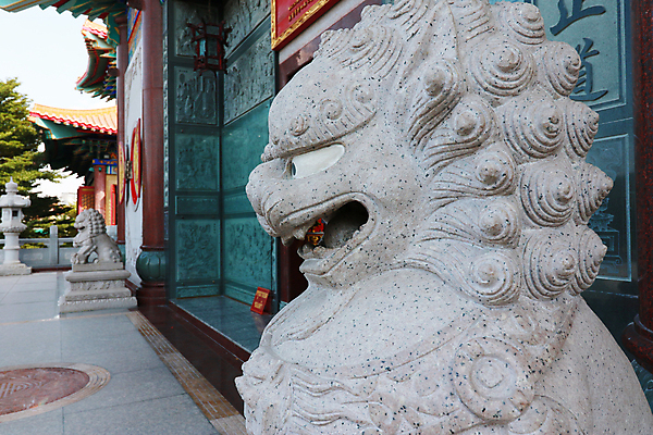 포토 JPG 해외이미지 동물 전통 아시아 종교 문화 조각 여행 백그라운드 건축양식 태국 미술 경비 동양인 사람없음 장식 조각상 탑 중국 사찰 역사 사자 심볼 스타일 해외202004 해외포토 건축물 건축 나라 포유류 종교건축 문화예술 안전 인종 조형물 보호 파일형식 이미지허브