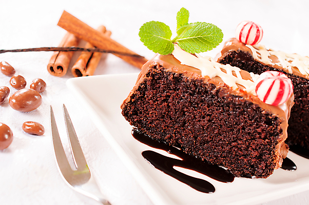 포토 JPG 해외이미지 접시 음식 조각 백그라운드 포크 과일 부분 디저트 기념 사랑 사람없음 장식 갈색 파티 케이크 식당 초콜릿 어둠 빵집 흰색 축하 신선 원형 생일 닫기 달콤 맛 커피잔 설탕 굽기 먹기 크림 코코아 무스 반투명 브라우니 해로움 핸드메이드 프로스팅 해외202004 해외포토 도형 식기 기념일 감정 커피 음료 컬러 컨셉 모션 잔 이벤트 상점 구이 제빵 파일형식 이미지허브