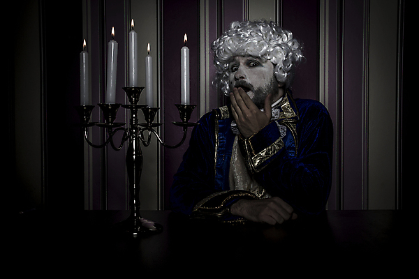 포토 JPG 해외이미지 백인 헤어스타일 여자 얼굴 컨셉 휴가 요정 한명 성인 유행 수확 골동품 흰색 화려 중세 역사 클래식 고급 우아함 달콤 왕 극장 깃털 복고 붓꽃 창백 마시멜로우 빅토리아 왕자 스타일 해외202004 해외포토 서양인 1 꽃 컬러 농업 디저트 사람 신체부위 맛 파일형식 이미지허브