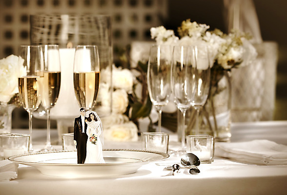 포토 JPG 해외이미지 식기 접시 꽃 꽃다발 결혼 의자 유리 탁자 결혼식 서브 이벤트 사람없음 내부 장식 장미 파티 요식업 정원 식사 저녁식사 희망 피규어 모임 흰색 축하 직물 고급 우아함 은색 배열 만족 냅킨 설정 접수 정중 해외202004 해외포토 식물 감정 산업 컬러 가구 컨셉 재질 미니어처 파일형식 이미지허브