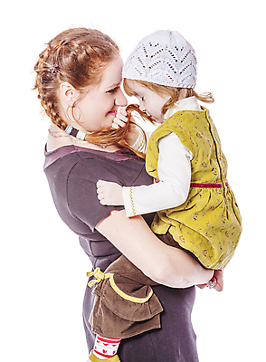 포토 JPG 해외이미지 백인 딸 행복 어린이 2 생각 장난 가족 엄마 함께함 사랑 두명 초록색 기쁨 흰색 기도 잡기 질문 귓속말 빨간머리 고립 돌봄 천진난만 해외202004 해외포토 서양인 헤어스타일 감정 컬러 컨셉 관계 모션 사람 파일형식 이미지허브