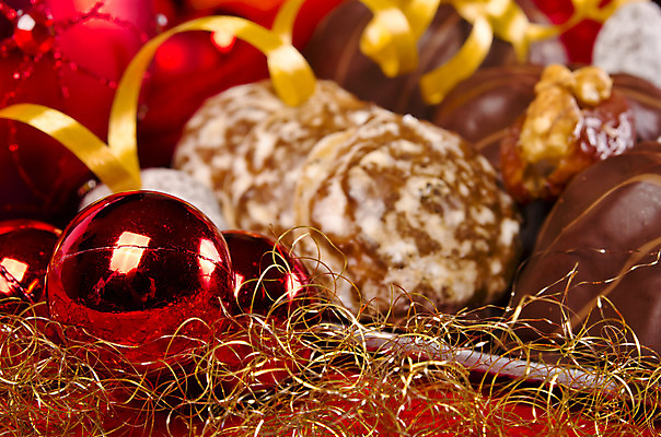 포토 JPG 해외이미지 나무 접시 계절 별 백그라운드 크리스마스 겨울 일러스트 공 자연 휴가 주택 선물 사람없음 장식 빨간색 초록색 빛 크리스마스트리 산타클로스 파티 쿠키 축제 흰색 축하 신선 황금 달콤 설탕 굽기 향신료 오브젝트 속도 뿌리 생강 전나무 시나몬 해외202004 해외포토 자연요소 식물 식기 기념일 컬러 컨셉 채소 디저트 이벤트 건물 맛 구이 생태계 향미료 파일형식 이미지허브