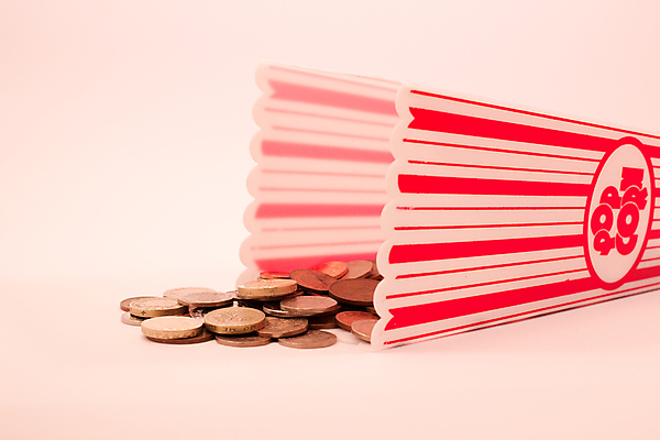 포토 JPG 해외이미지 스튜디오촬영 클리핑패스 사람없음 금융 저축 흰색 고급 자르기 필름 영화 흰배경 비용 해외202004 해외포토 컬러 백그라운드 컨셉 모션 문화예술 실내 경제 파일형식 이미지허브