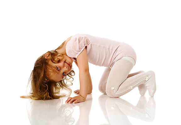 포토 JPG 해외이미지 백인 1 응시 딸 행복 어린이 포즈 한명 서기 빨간색 금발 기쁨 연주자 댄서 흰색 표현 기다림 우아함 수줍음 가득함 발레 공상 길이 고립 천진난만 해외202004 해외포토 서양인 직업 헤어스타일 시선 감정 컬러 컨셉 가족 모션 사람 음악가 춤 파일형식 이미지허브