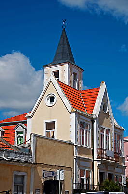 포토 JPG 해외이미지 나무 전통 유럽 문화 여행 건축양식 창문 학교 하늘 전등 거리 주택 프레임 따뜻함 사람없음 야외 건물 강 조각상 성당 마을 탑 정원 수확 조약돌 바위 등불 램프 도시 커튼 역사 포르투갈 타일 질감 장면 암초 타운 리스본 옛날 해외202004 해외포토 식물 건축물 교육 건축 나라 농업 종교건축 조명 조형물 돌_바위 파일형식 이미지허브