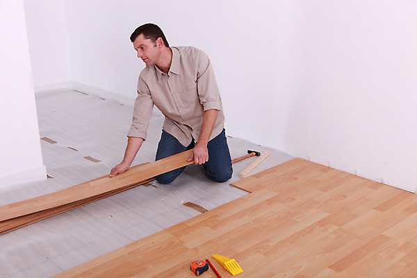 포토 JPG 해외이미지 백인 직업 벽 셔츠 새로움 바닥 주택 줄자 관리 한명 사람 내부 가로 펜 도구 보행로 망치 상쾌 무릎 목공예 노력 패널 땅바닥 복원 핸드메이드 파케트 해외202004 해외포토 서양인 1 감정 길 컨셉 상의 자 건물 신체부위 필기구 공구 공예 파일형식 이미지허브