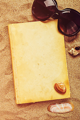 포토 JPG 해외이미지 모래 바다 여행 휴가 조개 휴식 사람없음 책 여름 선글라스 햇빛 맑음 수확 껍질 그늘 읽기 오브젝트 8월 7월 옛날 카피스페이스 해외202004 해외포토 계절 안경 컨셉 농업 모션 날씨 어패류 태양 공백 날짜 파일형식 이미지허브