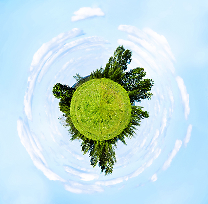 포토 JPG 해외이미지 나무 지구 밭 자연 하늘 파노라마 풍경 사람없음 목재 초록색 여름 파란색 세계 글로벌 햇빛 지구본 환경 행성 원형 숲 땅 심볼 여의주 특별함 해외202004 해외포토 도형 식물 계절 컬러 컨셉 농업 재료 촬영기법 태양 우주 생태계 파일형식 이미지허브