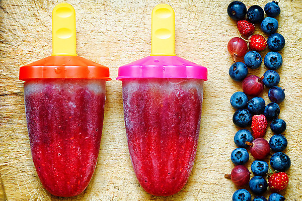 포토 JPG 해외이미지 아이스크림 사람없음 시원함 블루베리 베리 막대아이스크림 해외202004 해외포토 과일 디저트 파일형식 이미지허브