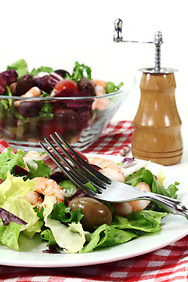 포토 JPG 해외이미지 토마토 채소 새우 요리 사람없음 상추 허브 올리브 소금 후추 해외202004 해외포토 식물 열매 갑각류 향신료 파일형식 이미지허브