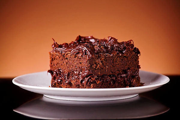 포토 JPG 해외이미지 접시 음식 오렌지 디저트 건강 사람없음 갈색 케이크 초콜릿 검은색 흰색 닫기 달콤 맛 토핑 입가심 해외202004 해외포토 식기 컬러 컨셉 과일 모션 파일형식 이미지허브