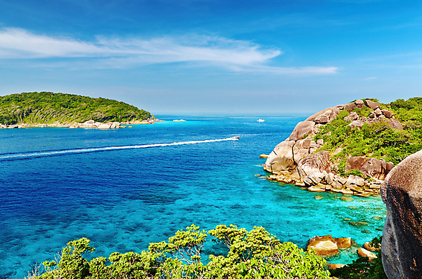 포토 JPG 해외이미지 나무 구름 바다 섬 여행 태국 자연 하늘 휴가 휴식 풍경 사람없음 물 여름 파란색 맑음 보트 산호 크리스탈 돌산 암초 석호 다도해 안다만 이국적 터키석 파라다이스 수평선 해외202004 해외포토 자연요소 식물 계절 아시아 컬러 컨셉 배_교통 날씨 산 자포동물 광석 보석 생태계 파일형식 이미지허브