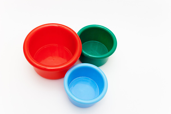 포토 JPG 해외이미지 어린이 사람없음 빨간색 초록색 파란색 장난감 게임 흰색 아기 냄비 픽셀 해외202004 해외포토 컬러 놀이 사람 솥 파일형식 이미지허브