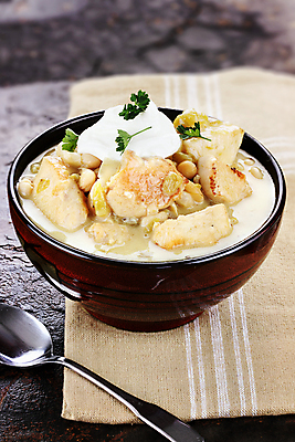 포토 JPG 해외이미지 스튜디오촬영 음식 잎 고추 콩 파슬리 건강 요리 사람없음 숟가락 식사 저녁식사 치킨 바위 시골 고명 사발 수프 인스턴트 허브 크림 준비 그림 냅킨 북쪽 점심식사 석판 해외202004 해외포토 식물 채소 곡류 수저 실내 돌_바위 사기그릇 방향 닭고기요리 파일형식 이미지허브