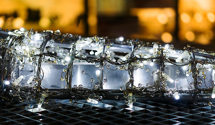 포토 JPG 해외이미지 나무 전통 계절 백그라운드 크리스마스 겨울 패턴 건축양식 휴가 전등 조명 거리 풍경 사람없음 야외 장식 빛 쇼핑 도시풍경 축제 어둠 램프 도시 시간 도심 야간 저녁 12월 질감 문학 장면 지역 타운 빛망울 점화 해외202004 해외포토 자연요소 식물 기념일 건축 무늬 날짜 파일형식 이미지허브